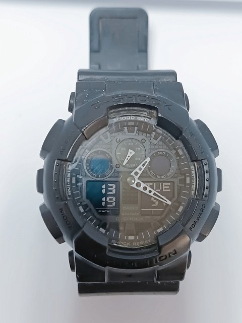 Наручные часы Casio G-Shock GA-100 0