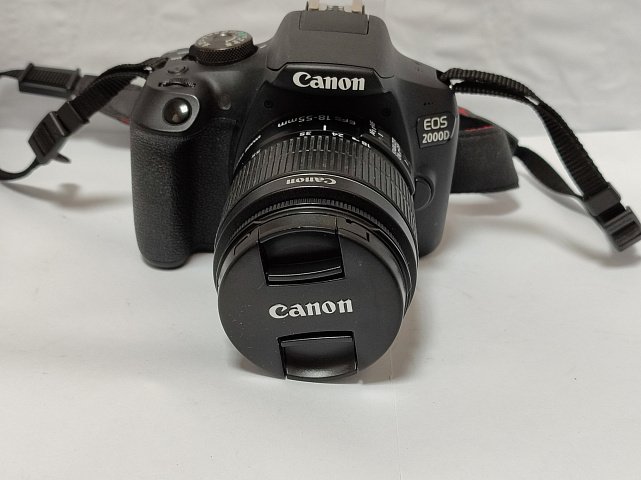 Фотоапарат Canon EOS 2000D 2