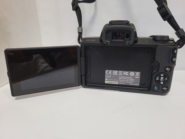 Беззеркальный фотоаппарат Canon EOS M50 Body 3