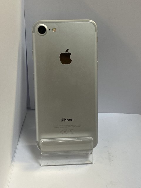 Apple iPhone 7 128Gb Silver (MN932) 1