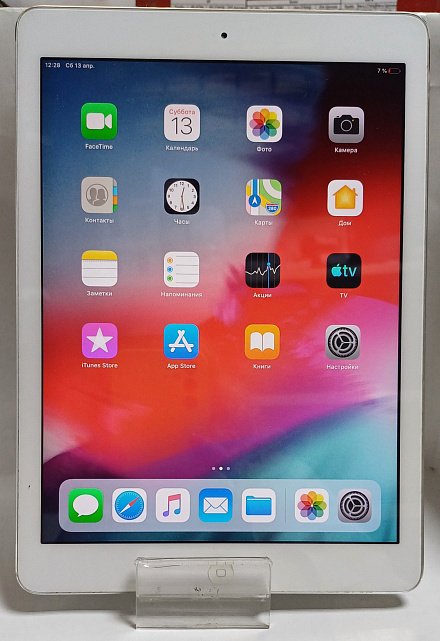 Планшет Apple iPad Air Wi-Fi 16GB 0