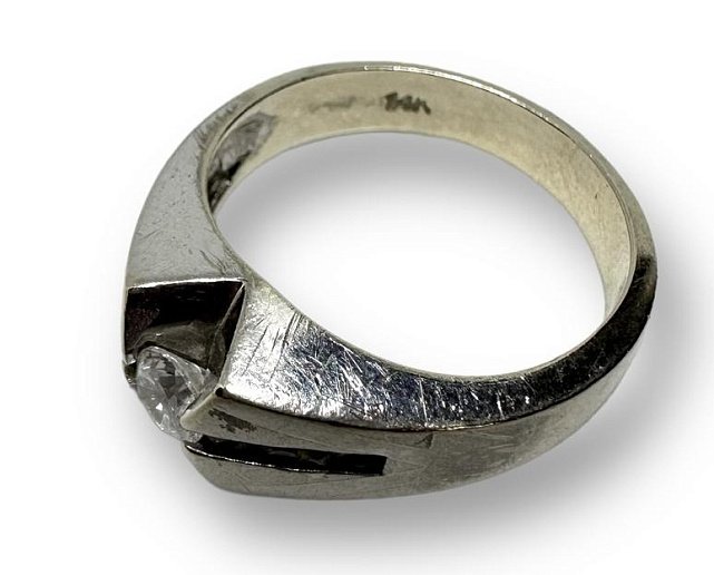 Кольцо из белого золота с цирконием (30041339) 3