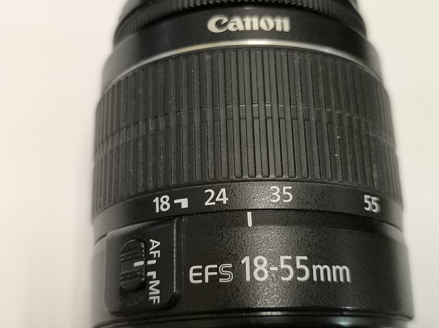 Об'єктив Canon Zoom Lens EF-S 18-55mm  3