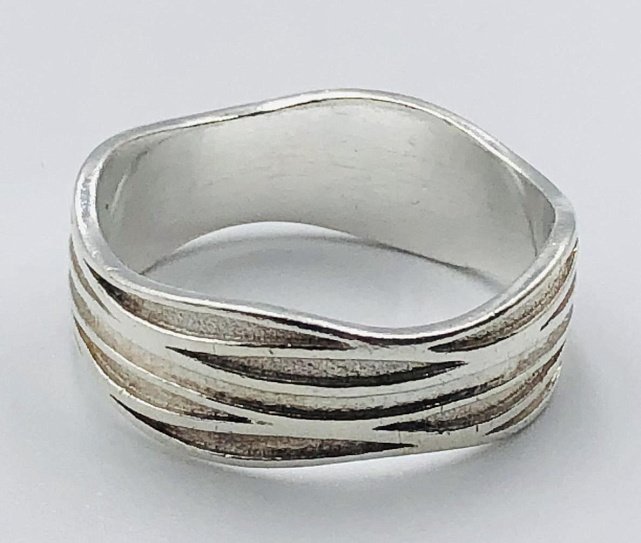 Серебряное кольцо (33720524) 1