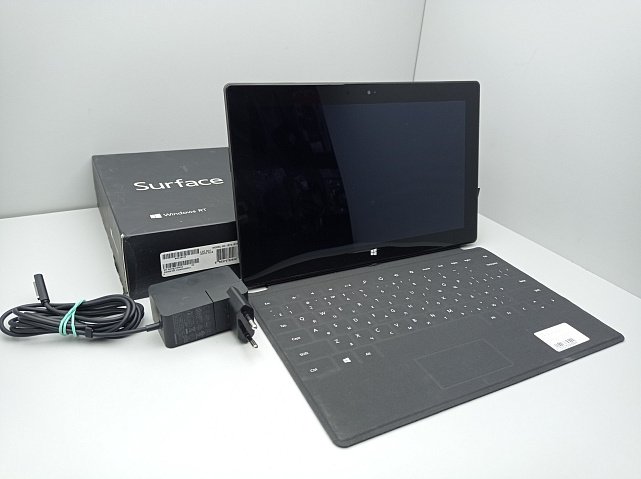 Планшет Microsoft Surface RT 2/32GB (9HR-00016) с клавиатурой 16