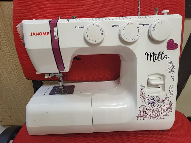 Швейная машина Janome Milla 0
