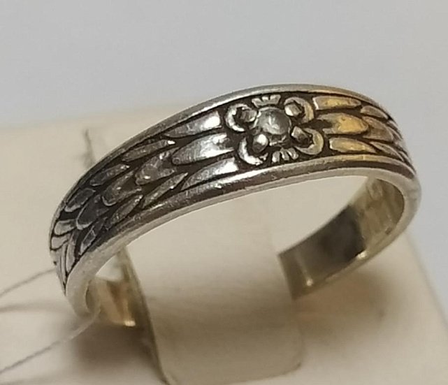 Серебряное кольцо с цирконием (33471999) 1