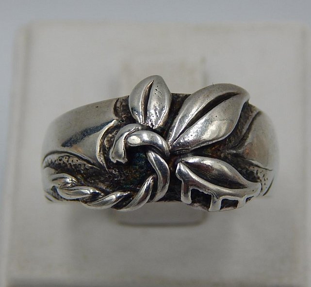Серебряное кольцо (24046252) 1
