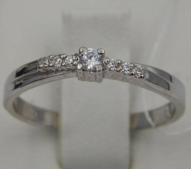 Серебряное кольцо с цирконием (28352541) 0