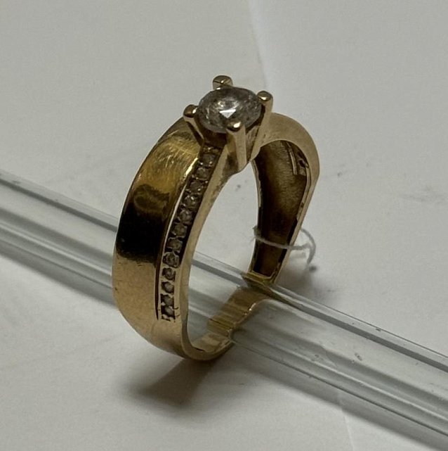 Кольцо из красного золота с цирконием (33812829)  0