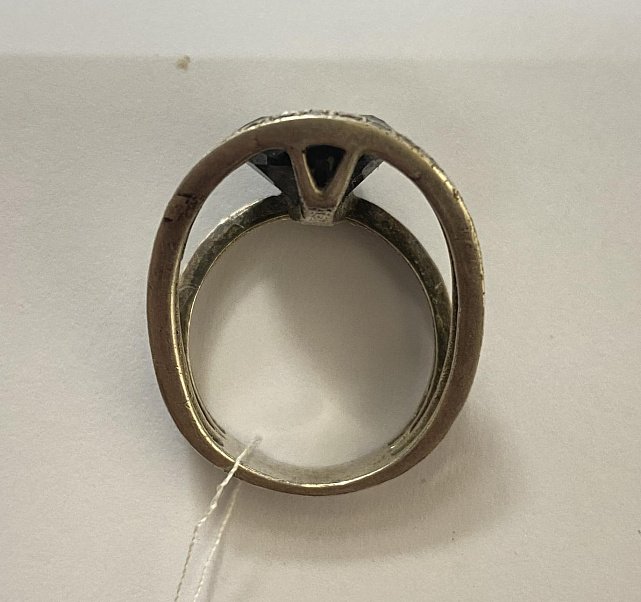 Серебряное кольцо с цирконием и ониксом (33764161) 3