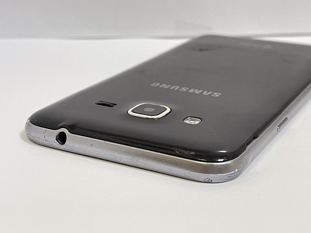 Samsung Galaxy J3 2016 Black (SM-J320HZKD) 1/8Gb 4
