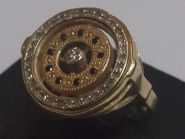 Кольцо из красного золота с цирконием (32303837) 0