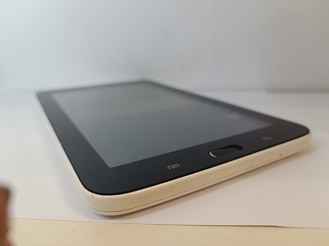 Планшет Samsung Galaxy Tab 3 7.0 Lite (SM-T110) 1/8Gb 2