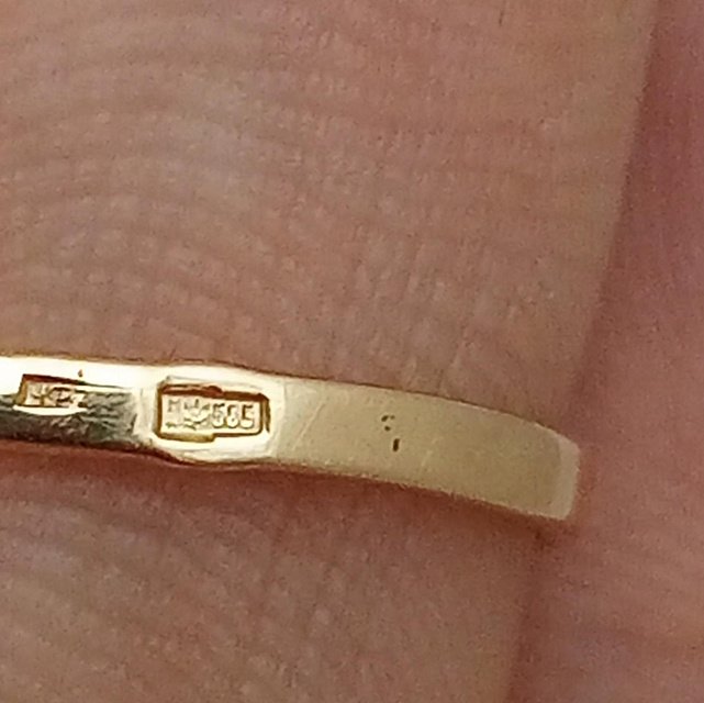Кольцо из красного золота с цирконием (32721072)  3