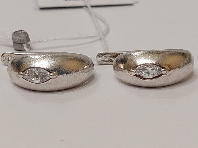 Серебряные серьги с цирконием (30513444) 1