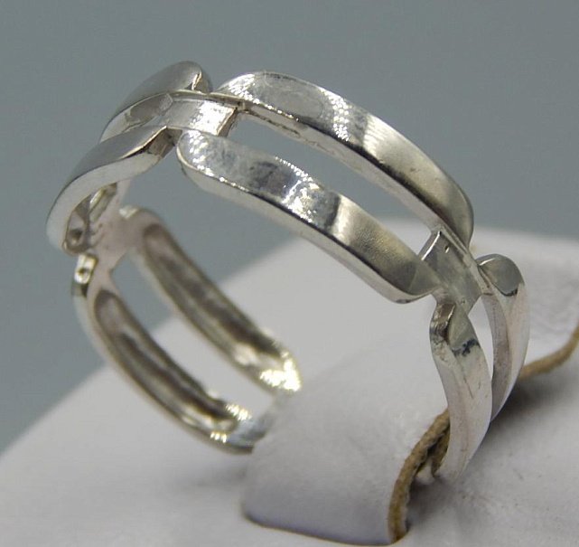 Серебряное кольцо (32550933) 1