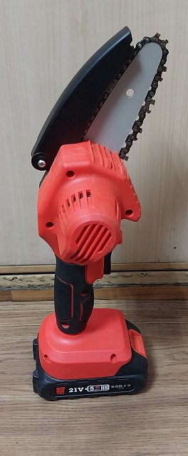 Акумуляторна ланцюгова електропилка TWZ Mini Chain Saw SC-1005 2