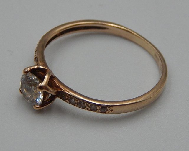 Кольцо из красного золота с цирконием (31571934) 4