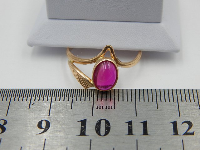 Кольцо из красного золота с корундом (30032170)  6