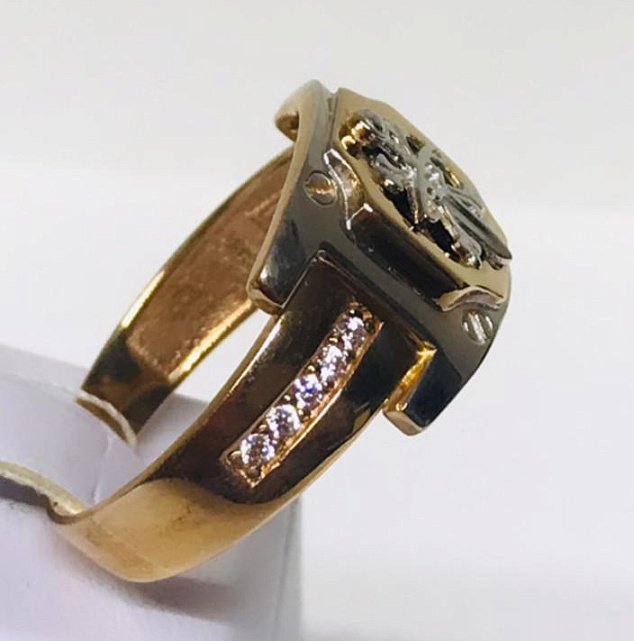 Перстень из красного и белого золота с ониксом и бриллиантом (-ми) (28668320) 1