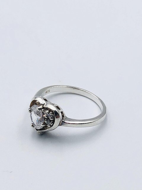 Серебряное кольцо с цирконием (33894506) 1