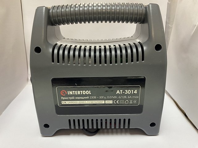 Автомобільний зарядний пристрій Intertool AT-3014 2
