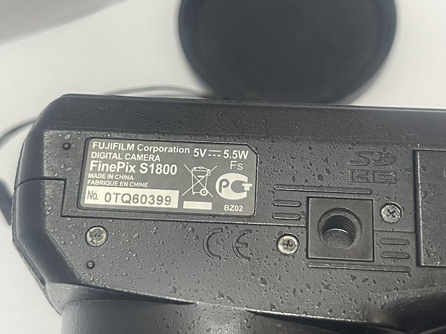 Фотоапарат Fujifilm FinePix S1600 3