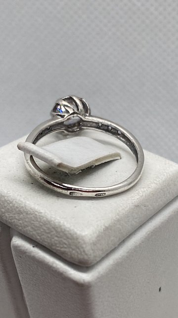 Серебряное кольцо с цирконием (31760671) 1
