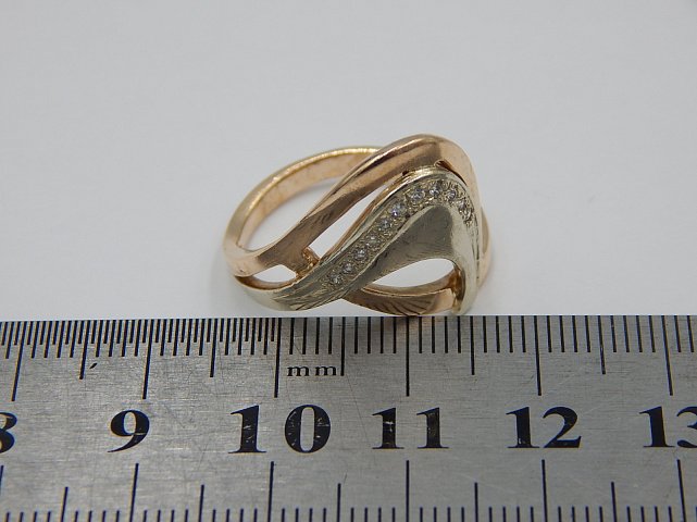 Кольцо из красного и белого золота с цирконием (32440949)  7
