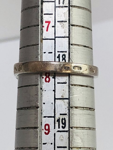 Серебряное кольцо с золотой вставкой и цирконием (33933885) 2