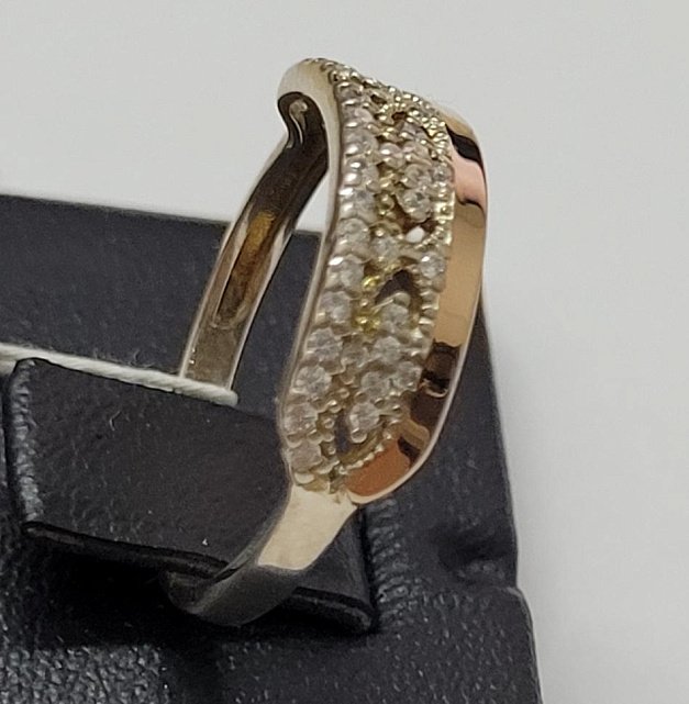 Серебряное кольцо с цирконием (30509569) 1