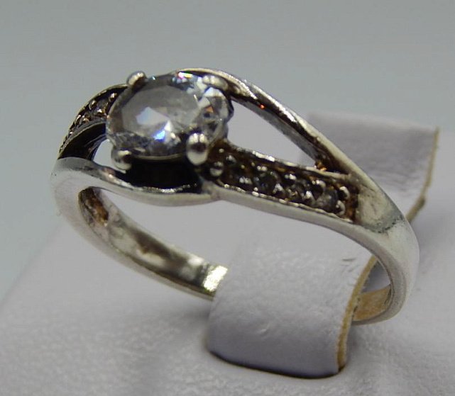 Серебряное кольцо с цирконием (31098158) 3