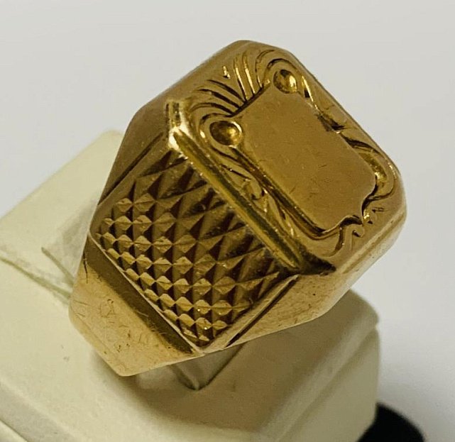 Печатка из желтого золота (33690827) 1