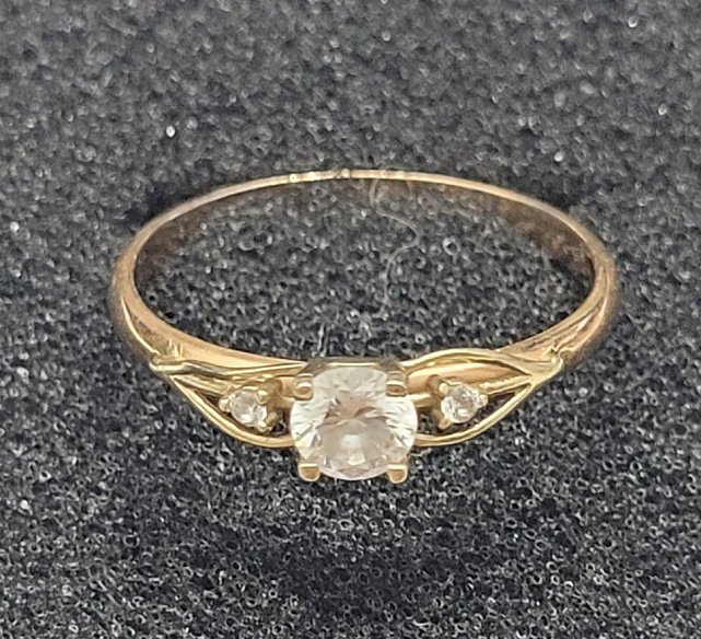 Кольцо из красного и белого золота с цирконием (33733526) 0