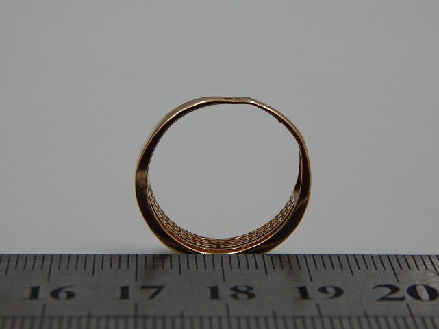Кольцо из красного и белого золота с цирконием (32455754)  4