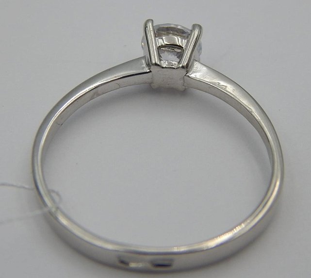 Серебряное кольцо с цирконием (28353850) 1