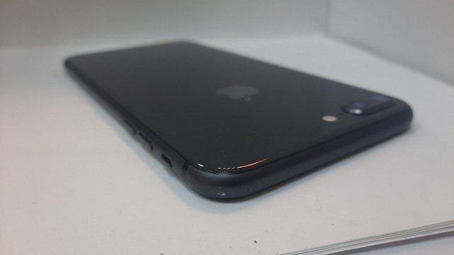 Apple iPhone 8 Plus 64Gb Space Gray 4