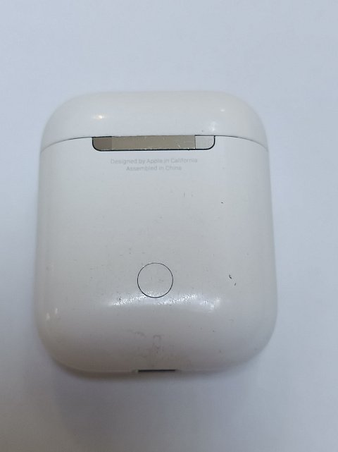 Навушники Apple AirPods 2 with Charging Case (MV7N2)  2