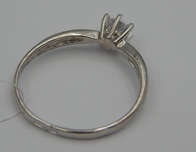 Серебряное кольцо с цирконием (31986994) 4