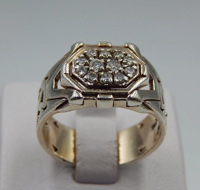 Серебряный перстень с цирконием (33251566) 0