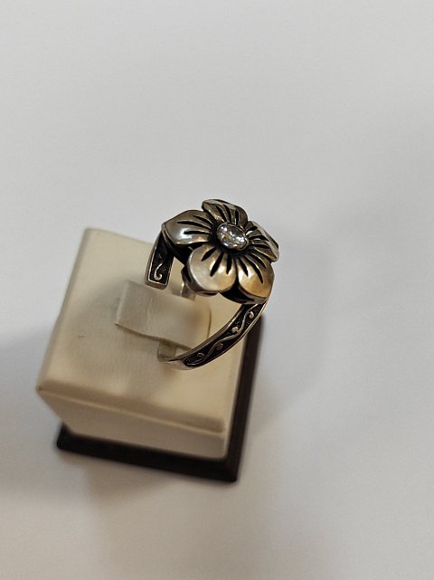 Серебряное кольцо с цирконием (33757951) 2