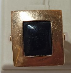 Кольцо из красного золота с ониксом (33625579) 4