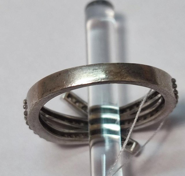 Серебряное кольцо с цирконием (33732145) 1