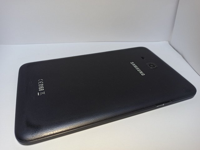 Планшет Samsung Galaxy Tab 3 Lite SM-T113 1/8Gb 9