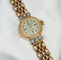 картинка Золотые часы с бриллиантом (-ми) (23585432) 