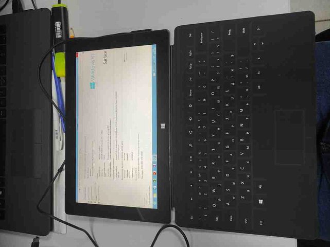 Планшет Microsoft Surface RT 2/32GB (9HR-00016) з клавіатурою 3