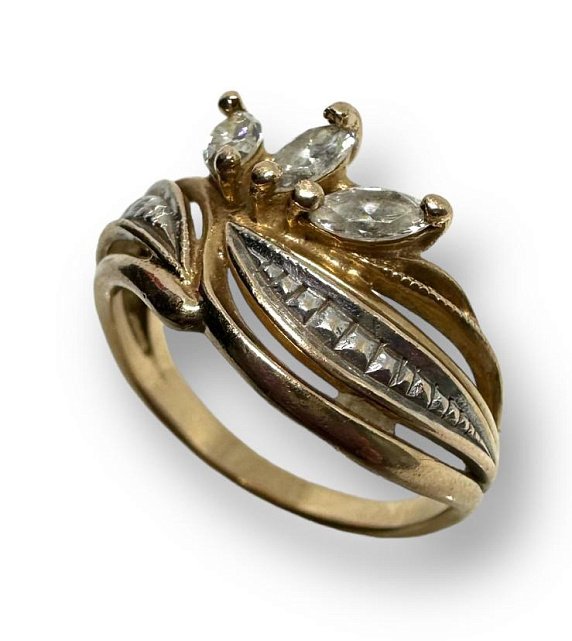 Кольцо из красного и белого золота с цирконием (30255722) 1