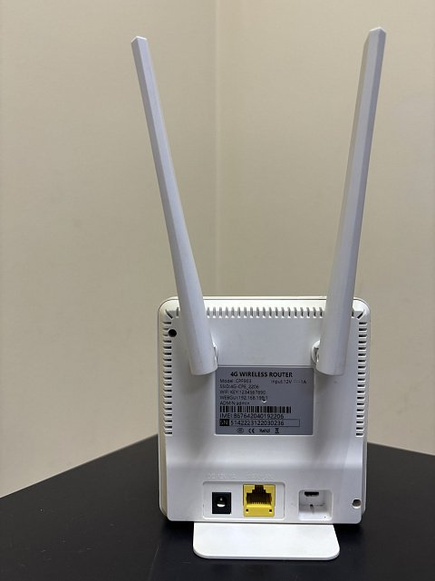 4G Wi-Fi роутер CPF903 3