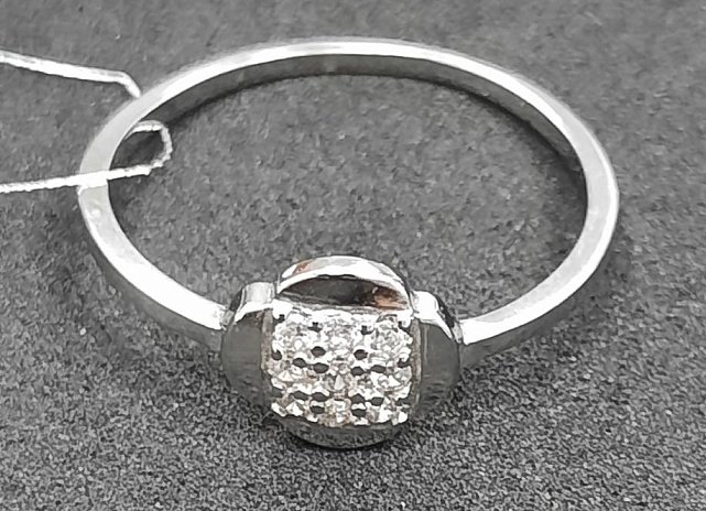 Серебряное кольцо с цирконием (31298538) 1
